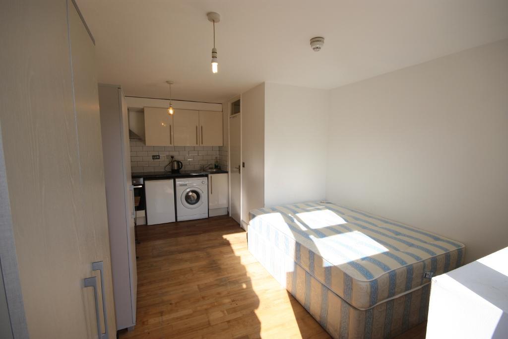 Norbroke Street, East Acton, London, W12 0QU