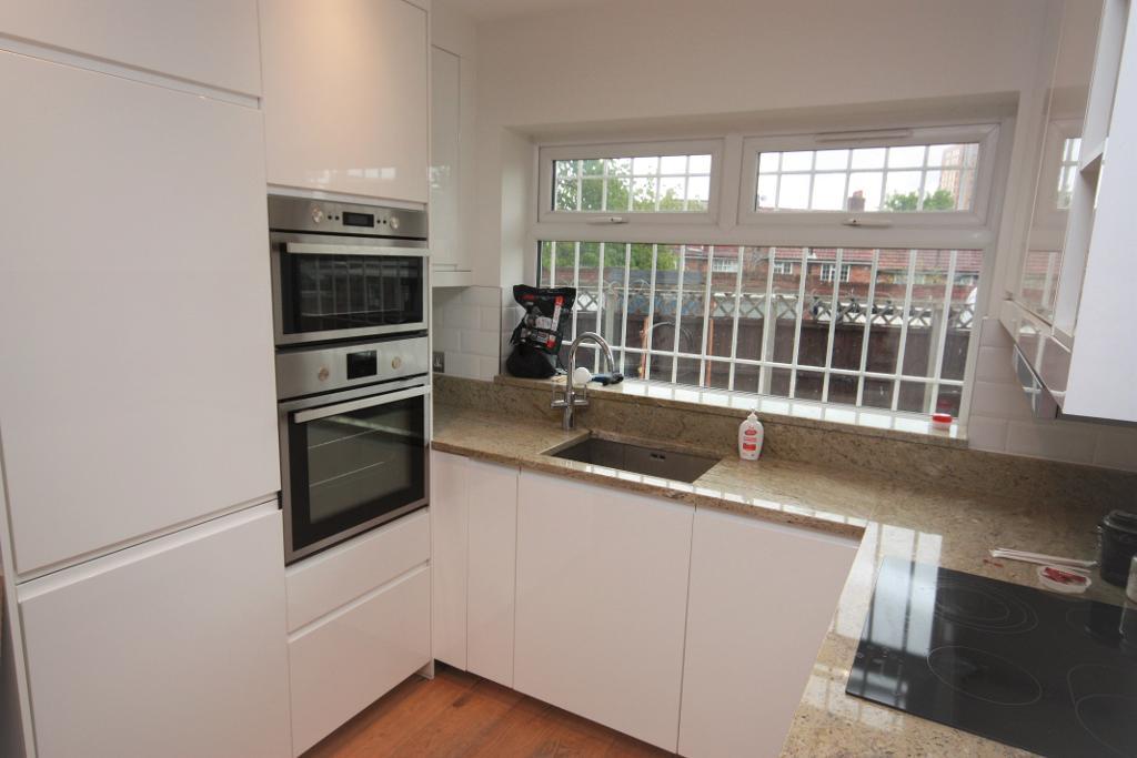 Templemead Close, East Acton, London, W3 7NH