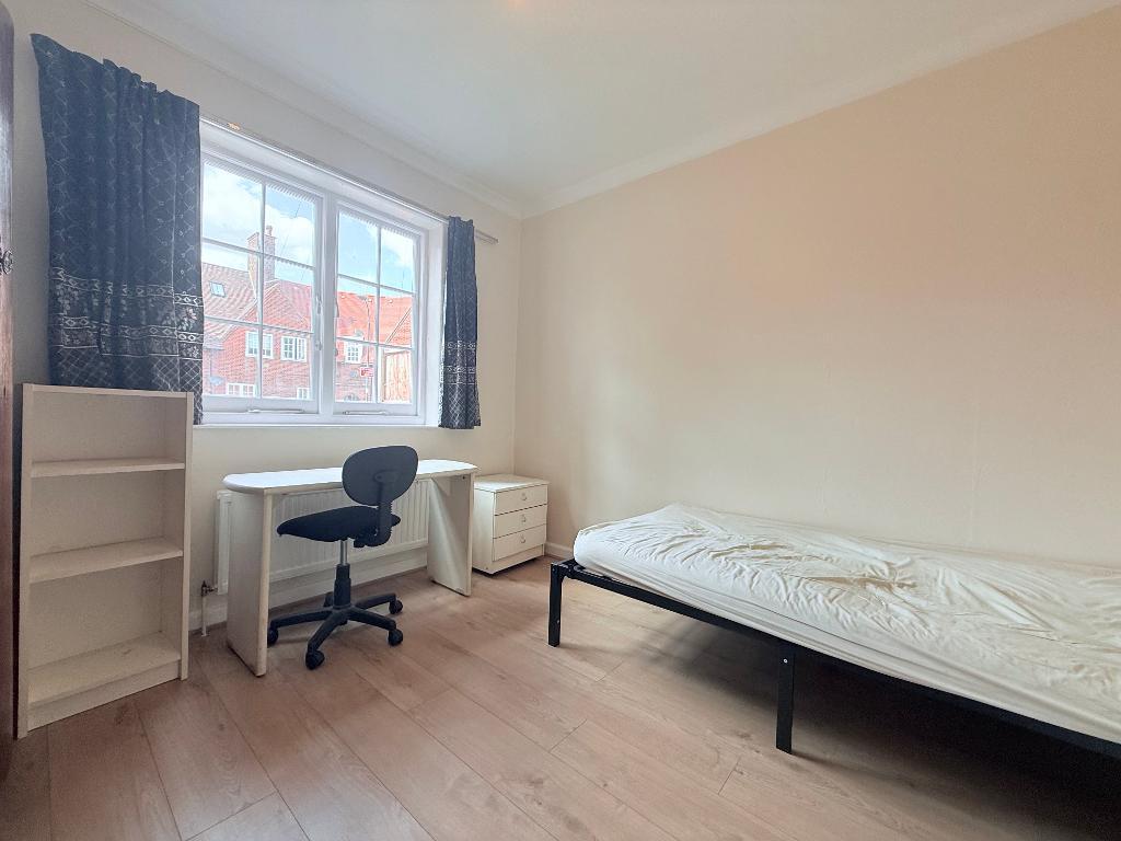 Fitzneal Street, London, W12 0BA