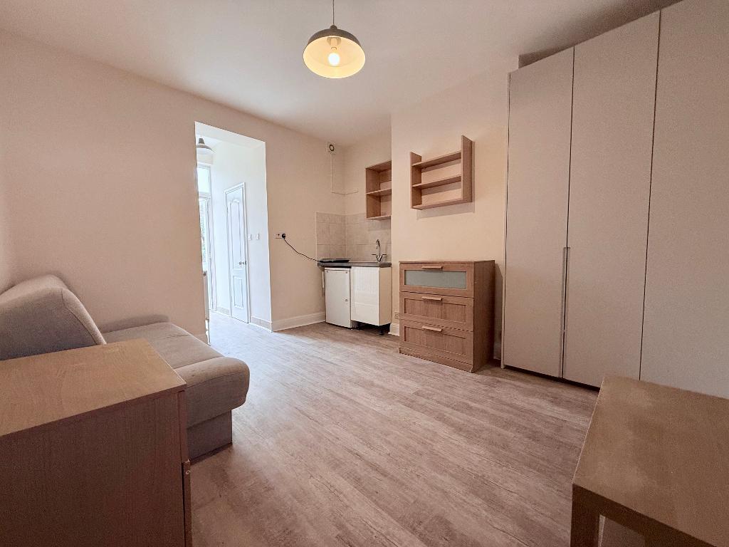 The Approach, East Acton, London, W3 7PS
