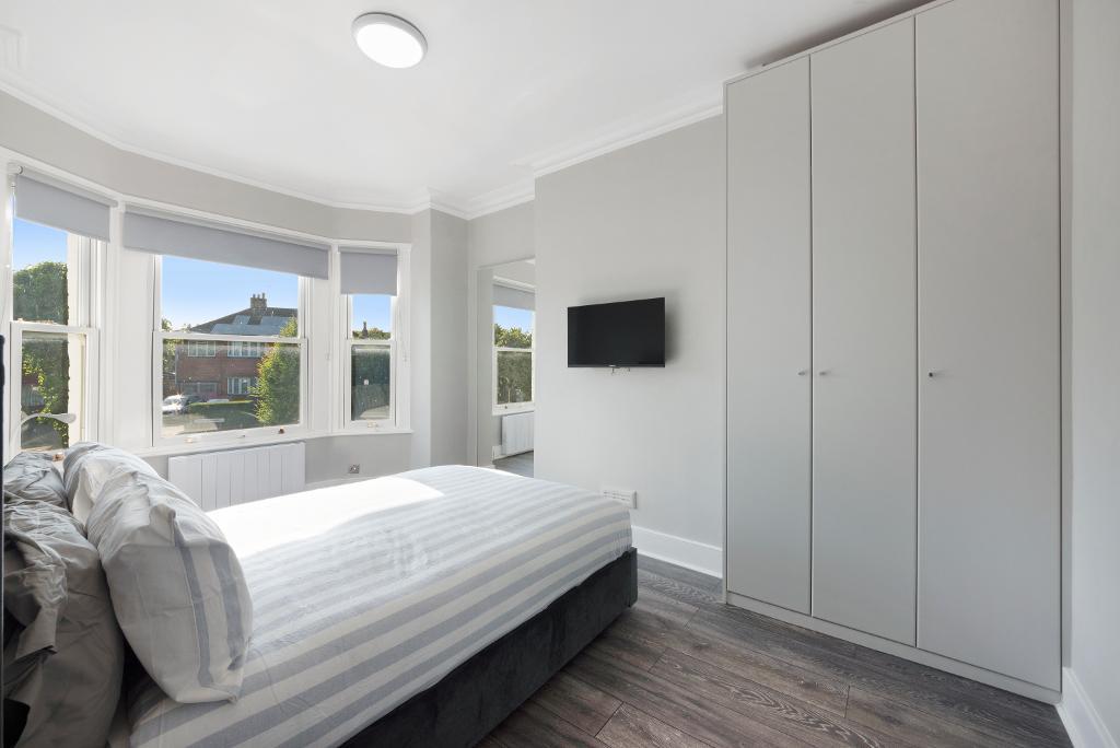 Friars Place Lane, London, W3 7AS