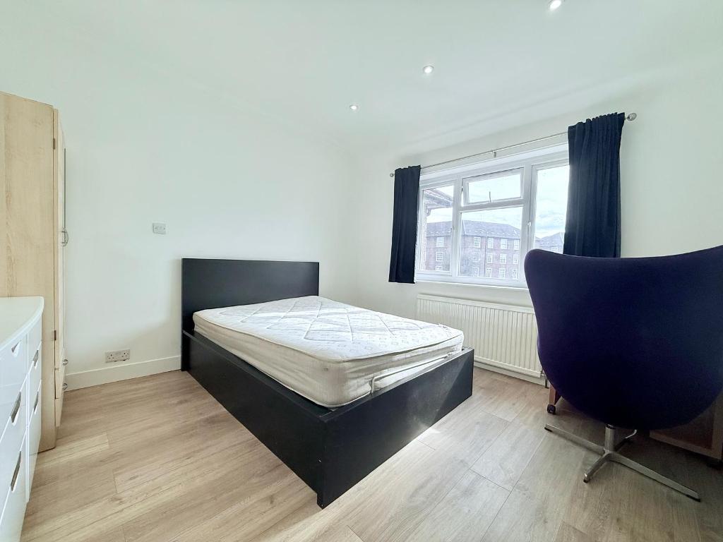Westway, East Acton, London, W12 0SD