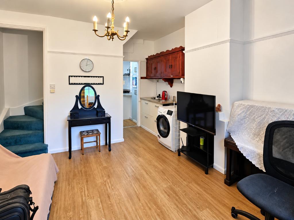Henchman Street, East Acton, London, W12 0BW